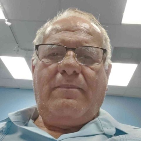 Meet your Posher, Armando - Picture 1 of 1